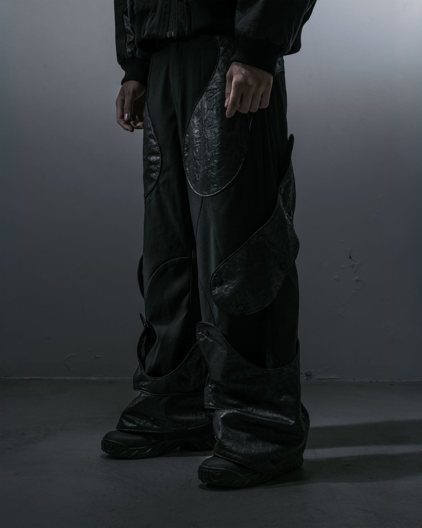 Mod Frame Pants